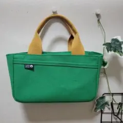 Item thumbnail for item 3cb9827a-1e67-4f52-a2c8-2b952b9923c2