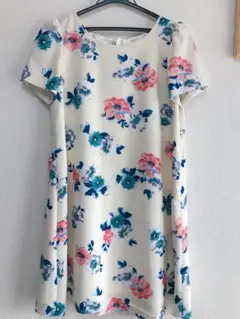 トランテアンソンドゥモード 花柄ワンピース