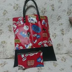 ハンドメイド♪ラミネート生地で作ったペタンコバッグ♪かわいいミニポーチ付き♪