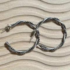 Item thumbnail for item bf896eaa-319c-47c3-8fdd-23e96ec116d1