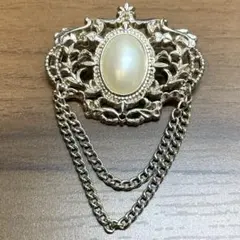 昭和レトロ　パールブローチ　レディース　アクセサリー　装飾　チェーン