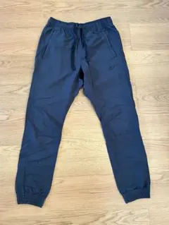【美品】Nike ナイロンパンツ　ブラック