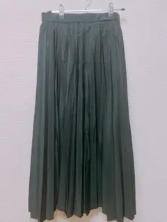 GU ジーユー　レディース　エアリープリーツスカート　ロングスカート　新品