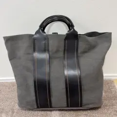 Item thumbnail for item b0ec3681-b30e-497c-b50c-33ad9ead6eef