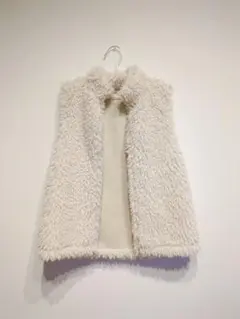 フェイクファーベスト GU 150サイズ ベージュ