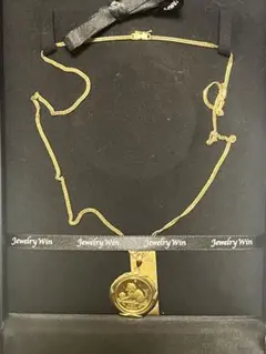 メダル型ペンダント ネックレス