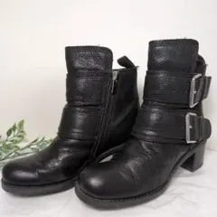 Clarks シボ革　レザー　ベルト　サイドジップ　ショートブーツ