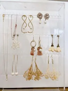 ピアス、ネックレス、ブレスレットセット