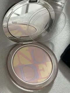 Dior ディオールスキン　ミネラルヌード　グロウパウダー　03