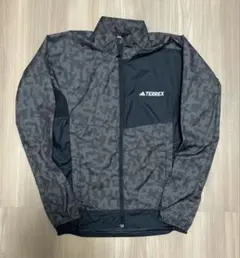 【美品】adidas TERREX ウィンドジャケット メンズ XSサイズ