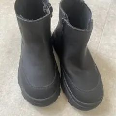 ZARA ブラックブーツ 27