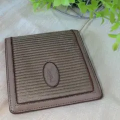 YSL イヴ・サンローラン 二つ折り財布　ベージュ