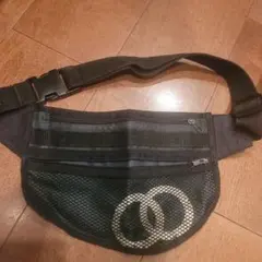 KOOL　薄いウェストバッグボディバッグ・ウエストポーチ 黒 メッシュ