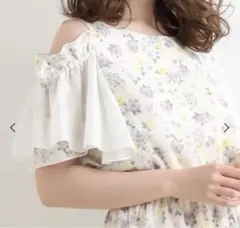 肩出しフリル ストライプ花柄ロングワンピース 黄 紫 春物 アイボリー M