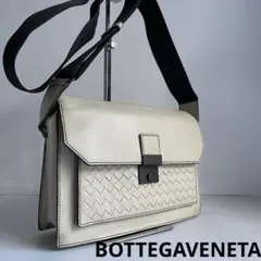 BOTTEGAVENETA イントレチャート ショルダーバッグ ホワイト