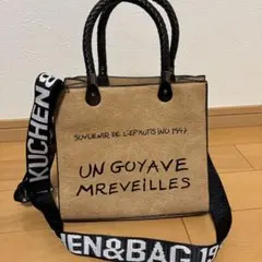 ベージュ ショルダーバッグ