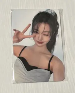 IVE ウォニョン AMUSE トレカ