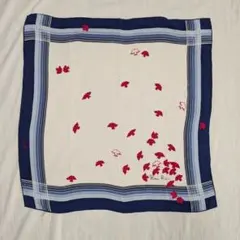 NINA RICCI　ニナリッチ　シルクスカーフ　鳥柄　ホワイト