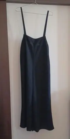 ブラックサロペット ストラップ付き