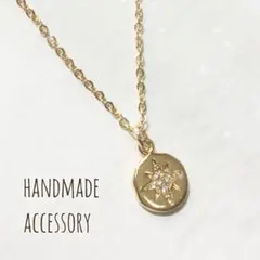 ジルコニア☆コインネックレス☆ゴールド色　高品質　男女兼用