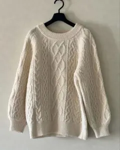 アイボリー ケーブルニットセーター 長袖