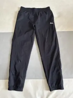 Puma ブラックジャージパンツ