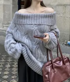 オフショルニットのサムネイル