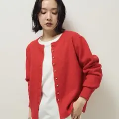 【新品タグ付】赤　カーディガン