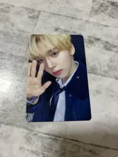 ハン ユジン トレカ zb1 ゼベワン