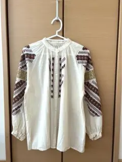 デニムアンドダンガリー　アイボリー刺繍長袖シャツ　サイズ2のサムネイル