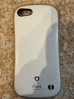 iFace iPhoneSE3用ハードケース