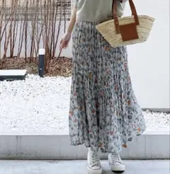 UNIQLO INES DE LA FRESSANGE 花柄ロングスカートのサムネイル