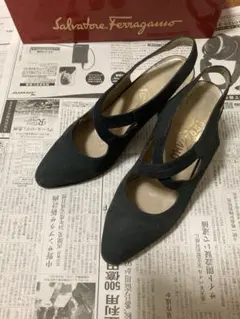 フェラガモ　パンプス