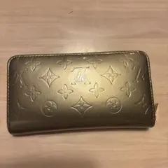 Louis Vuitton モノグラム ヴェルニ ジッピーウォレット 長財布