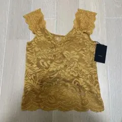 エモダ　トップスのサムネイル