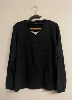ダークグレー Vネック 長袖シャツ 未使用タグ付き