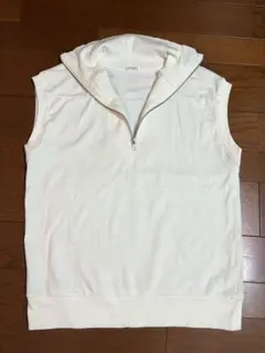 COLZAのハーフジップベスト 試着のみでした