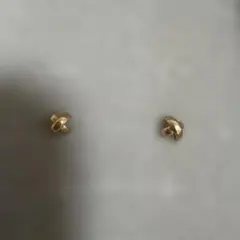 K10 ゴールド クロスモチーフ スタッドピアスのサムネイル
