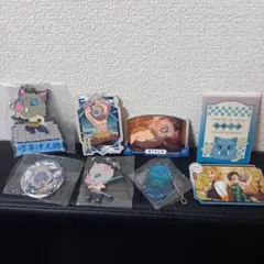 鬼滅の刃 嘴平伊之助 グッズ まとめ キーホルダー 缶バッジ ステッカー