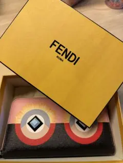 可*口様 FENDI グラフィックプリント 長財布　レア