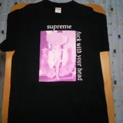 Supreme グラフィックTャツ Sサイズ　値下げしましたので早い者がちです。