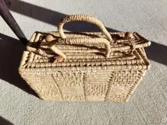 天然素材の長方形バスケット