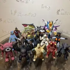ウルトラマンダイナ怪獣 ソフビ 19体セット - メルカリ