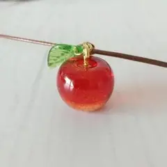 No.2408 赤りんご ネックレス(小) ハンドメイド レジン