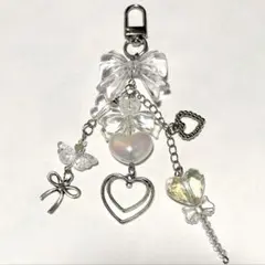 白ビーズキーホルダーストラップチャームコレクトブックy2k韓国kpop