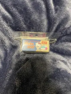 ちいかわ×サンリオキャラクターズ スーパーマーケットな箱付きフレークシール