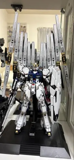 ガンプラセット rg Vガンダム サザビー hgメッサー他 セット！ - メルカリ