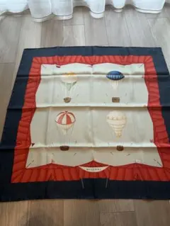 新品未使用BVLGARI シルクスカーフ 気球デザイン　85cm*85cmのサムネイル