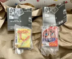 ポケモン パッケージ＆カートリッジキーホルダーコレクション　赤　金のサムネイル
