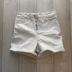 ZARA アイボリー ショートパンツ EUR34